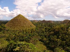 chocolate hills bohol philippines